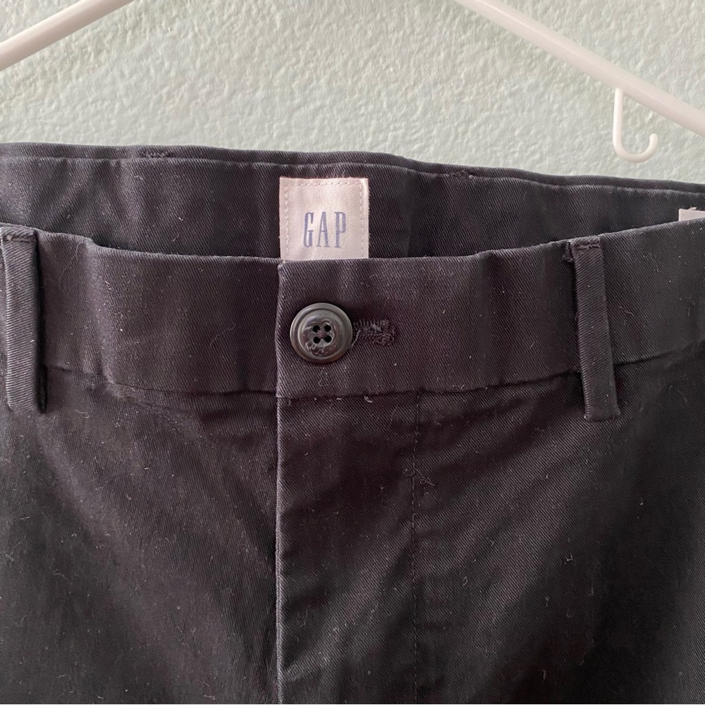 GAP Straight Fit Khakis - Picture 3 of 13